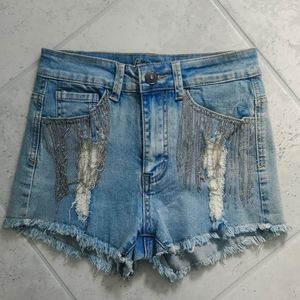 Size S distressed demin shorts